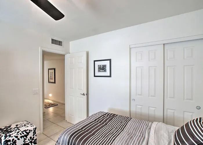 Game Room, Fire Pit & Putting Green: Glendale